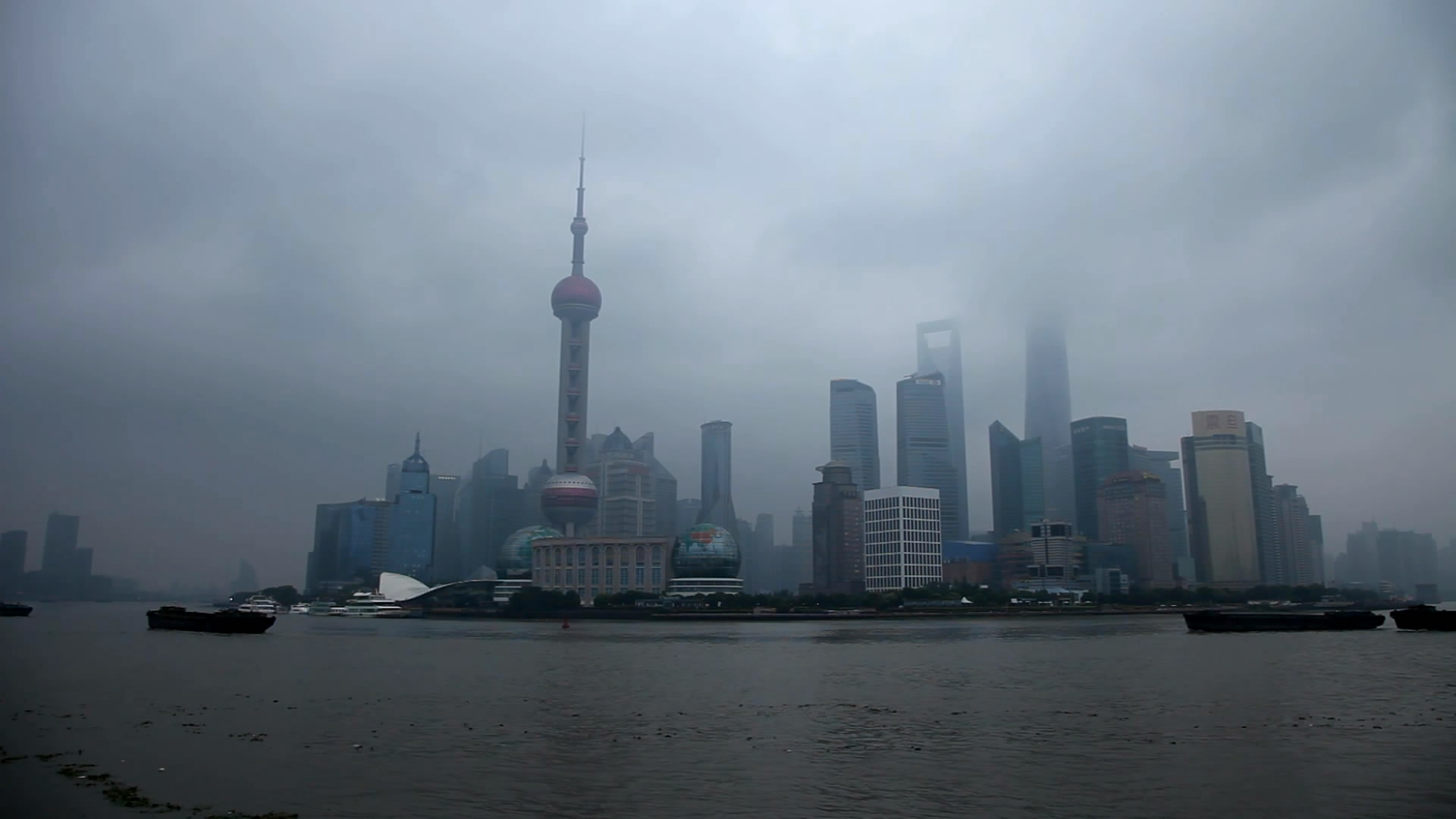 Fotografía de lapso de tiempo del barco de crucero del río Huangpu