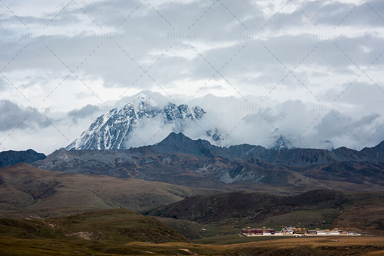 Yala Snow Zhala Holy Mountain