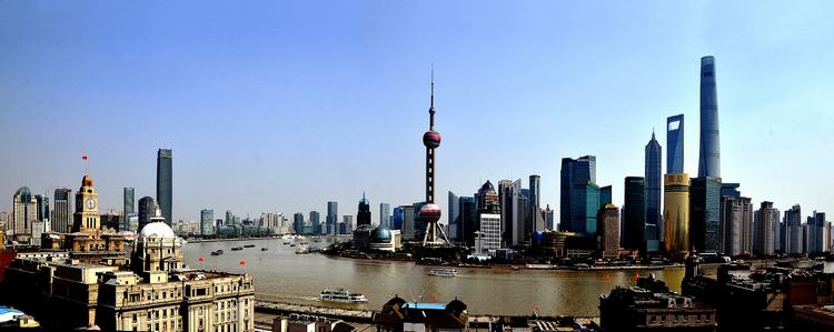 Shanghai Bund Daytime Oriental Pearl TV torony Huangpu folyó Universal Architecture Shanghai World pénzügyi központ Cruise ultra széles len