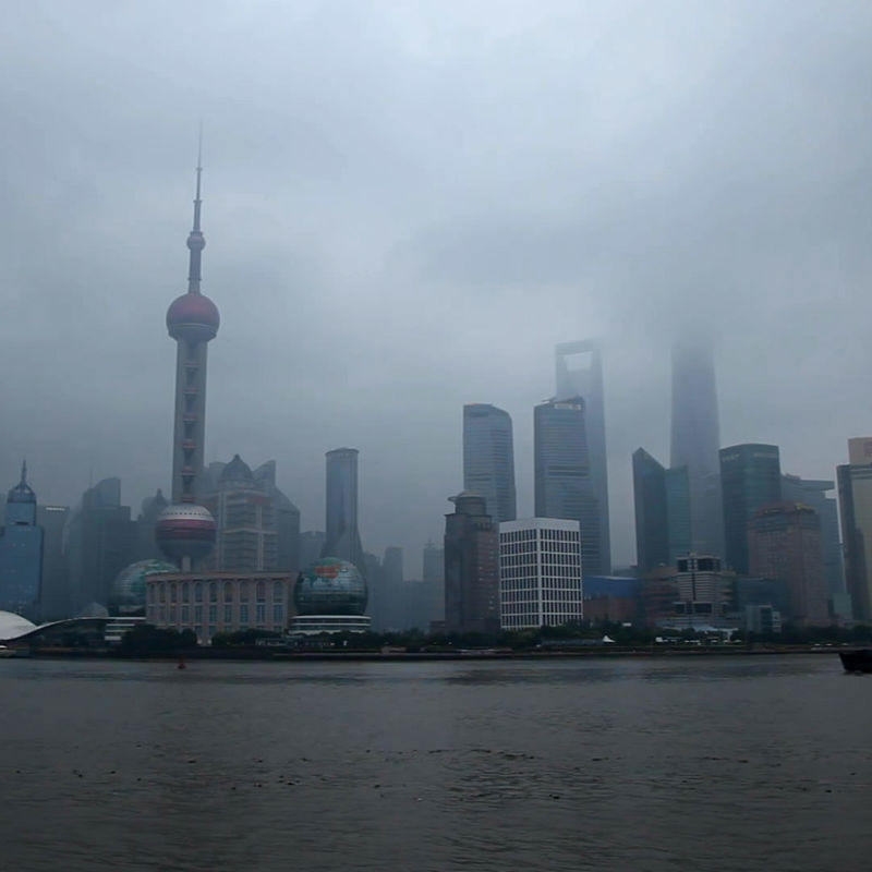 Fotografía de lapso de tiempo del barco de crucero del río Huangpu