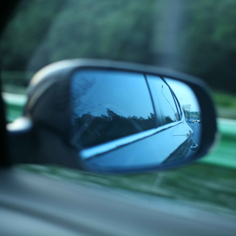Автомобилни снимки с огледало за обратно виждане