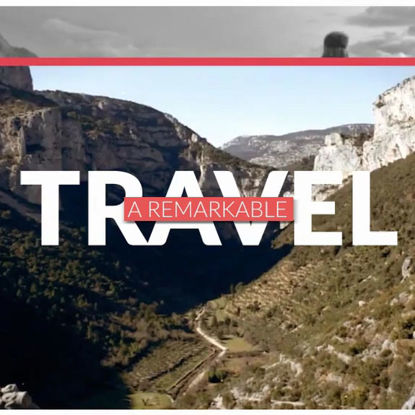 Brisk travel text headline display