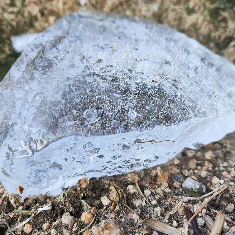 Пузырьковые кубики льда фото