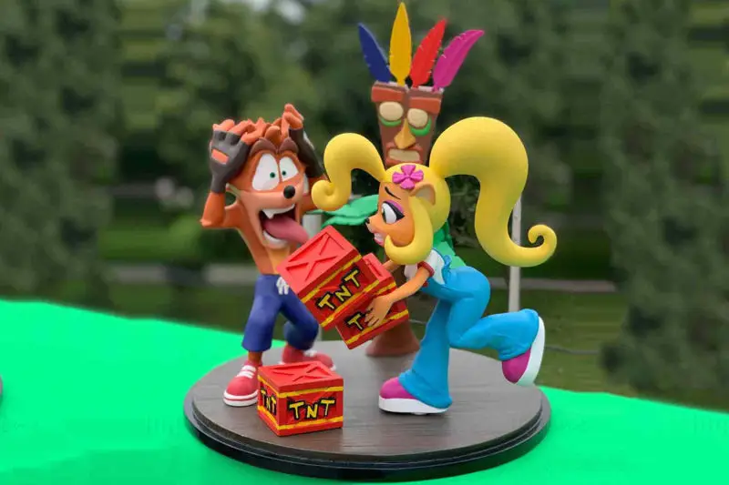 Crash Bandicoot and Coco diorama 3D Print Model STL file