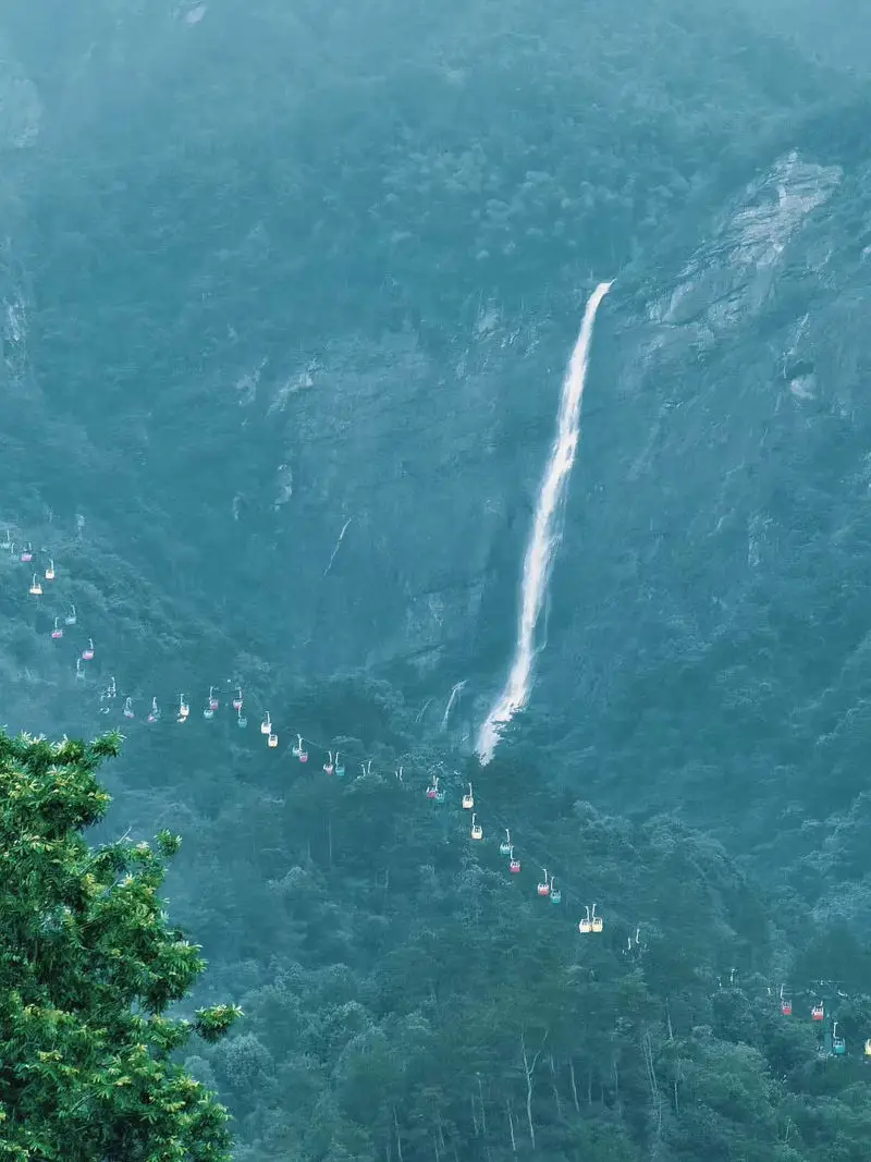 Fotografie vodopádu Lushan